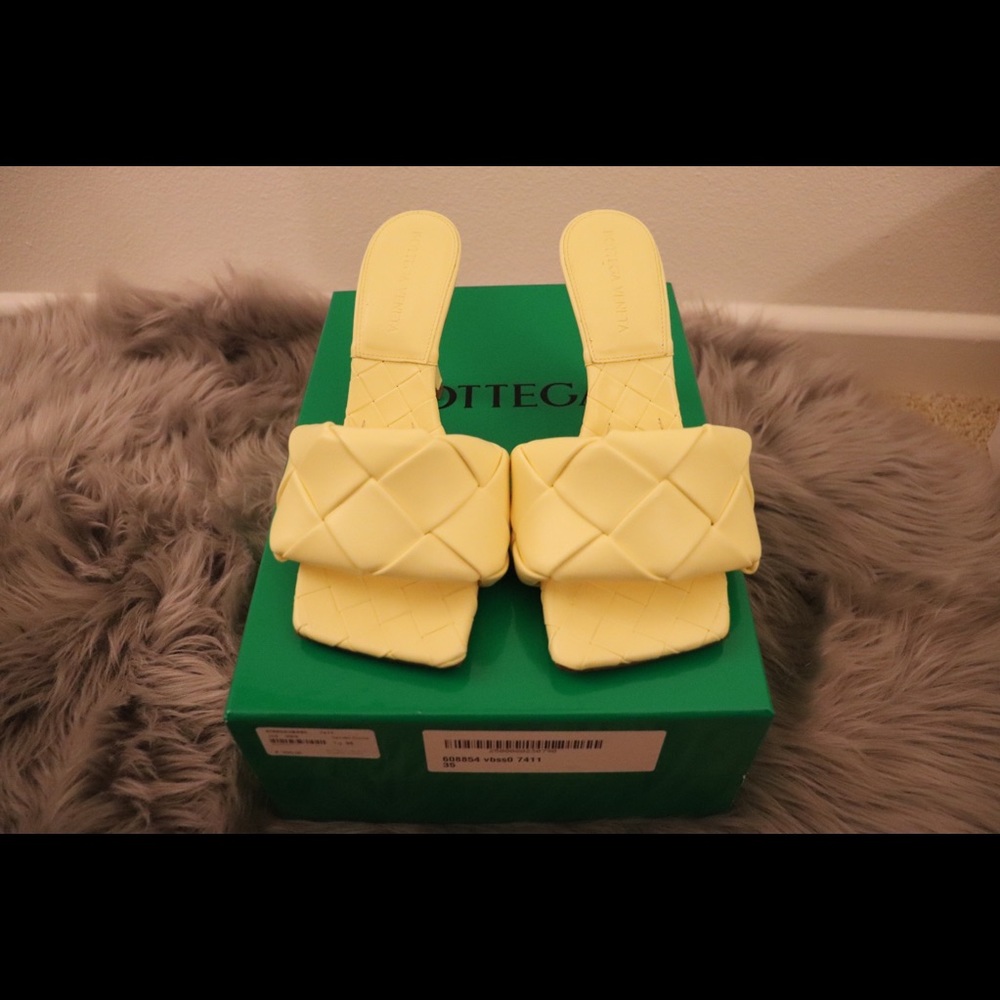 Bottega Veneta Lido Heeled Sandals - Yellow Sz 35